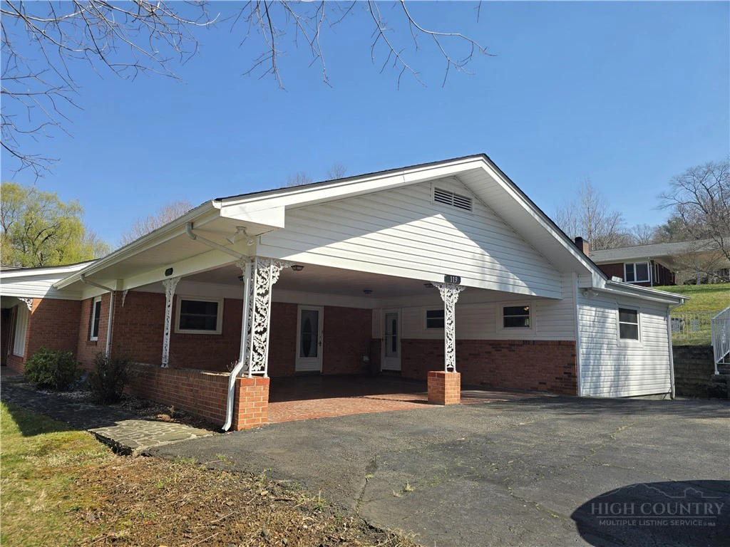 Image number 30 for the current listing