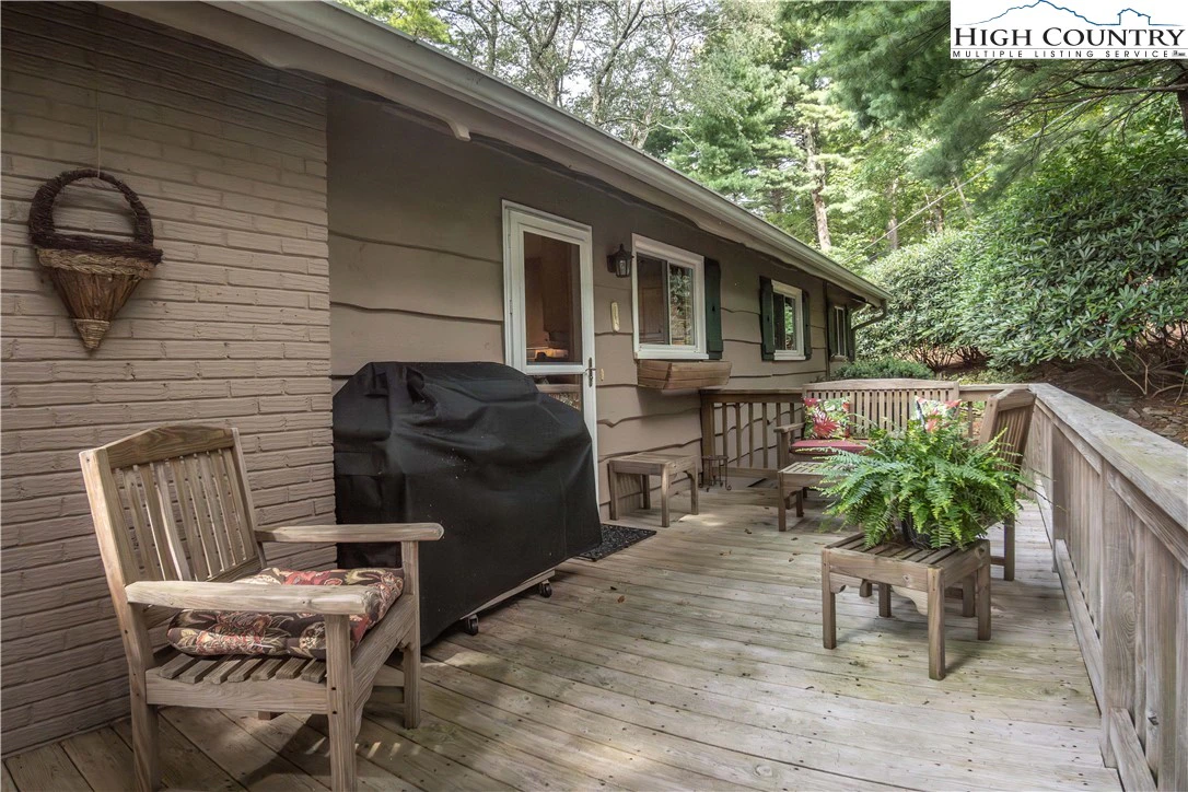 Image number 20 for the current listing