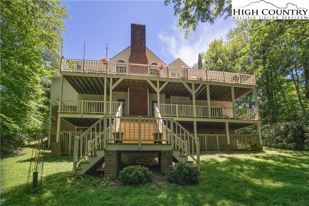 Image number 19 for the current listing