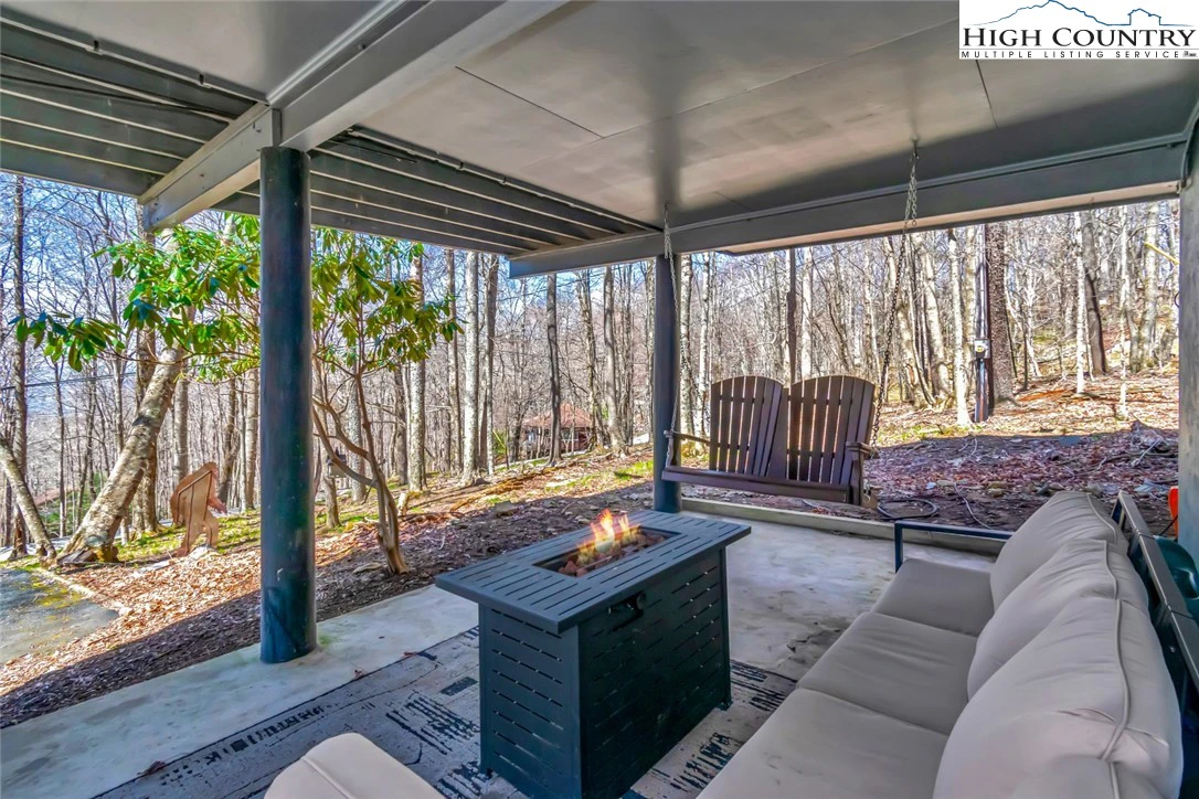 Image number 3 for the current listing