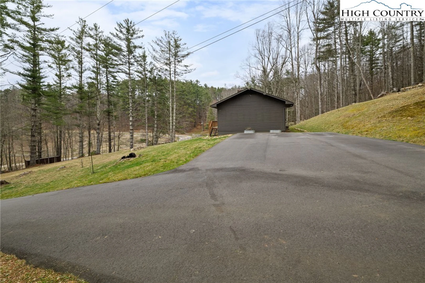 Image number 11 for the current listing