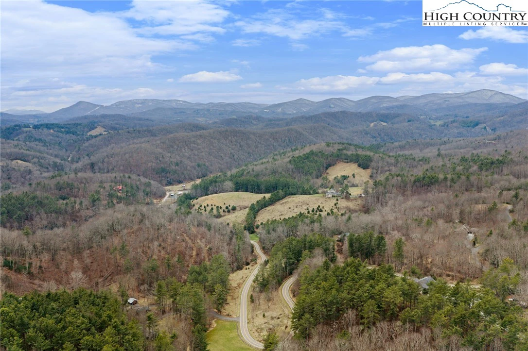 Image number 21 for the current listing