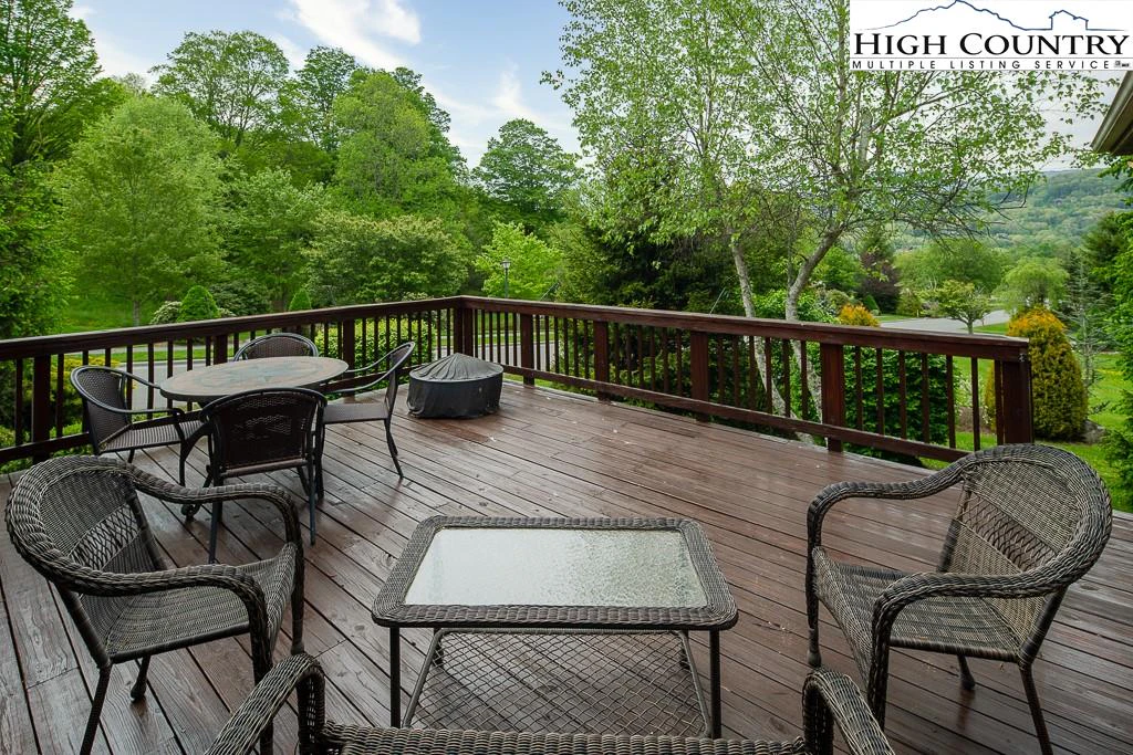 Image number 21 for the current listing