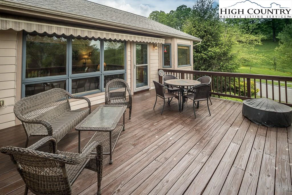 Image number 20 for the current listing