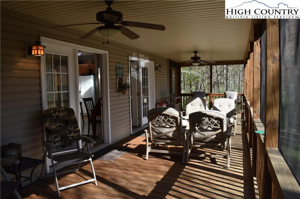Image number 7 for the current listing