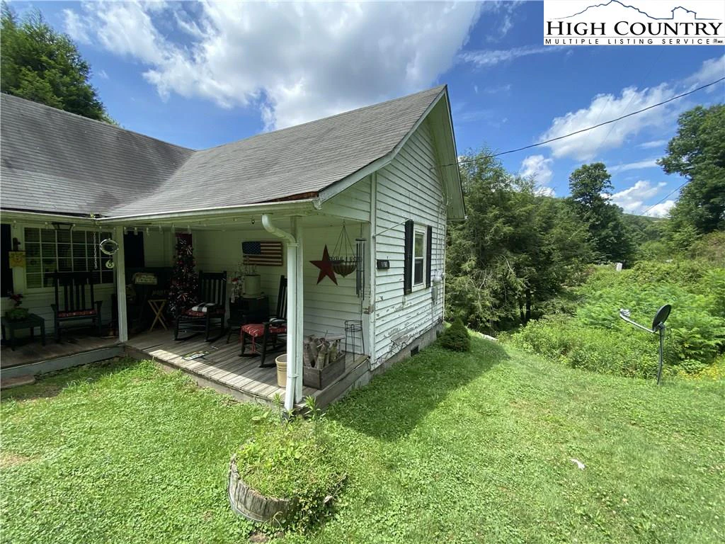 Image number 12 for the current listing