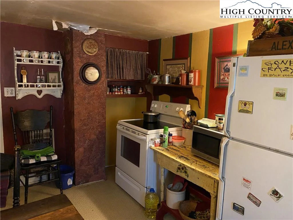 Image number 5 for the current listing