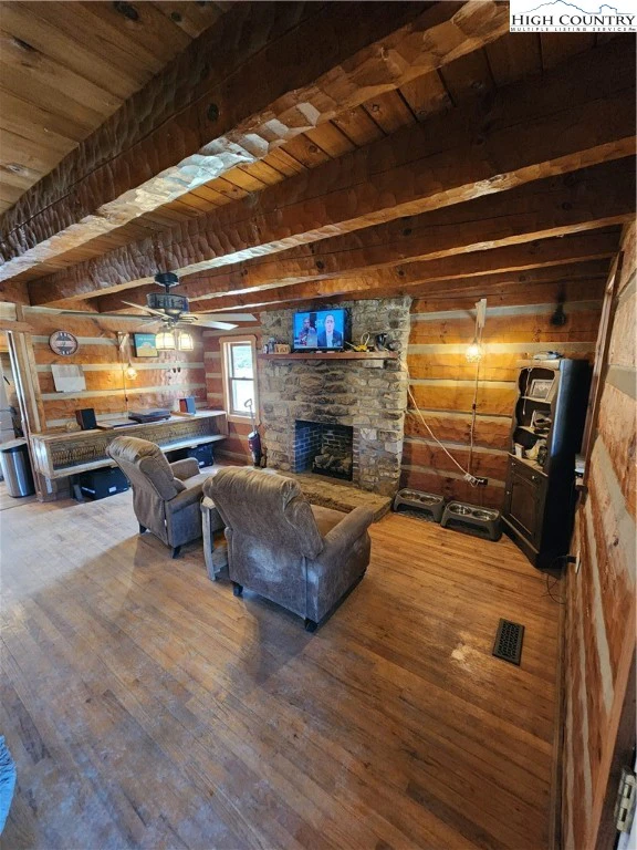 Image number 9 for the current listing