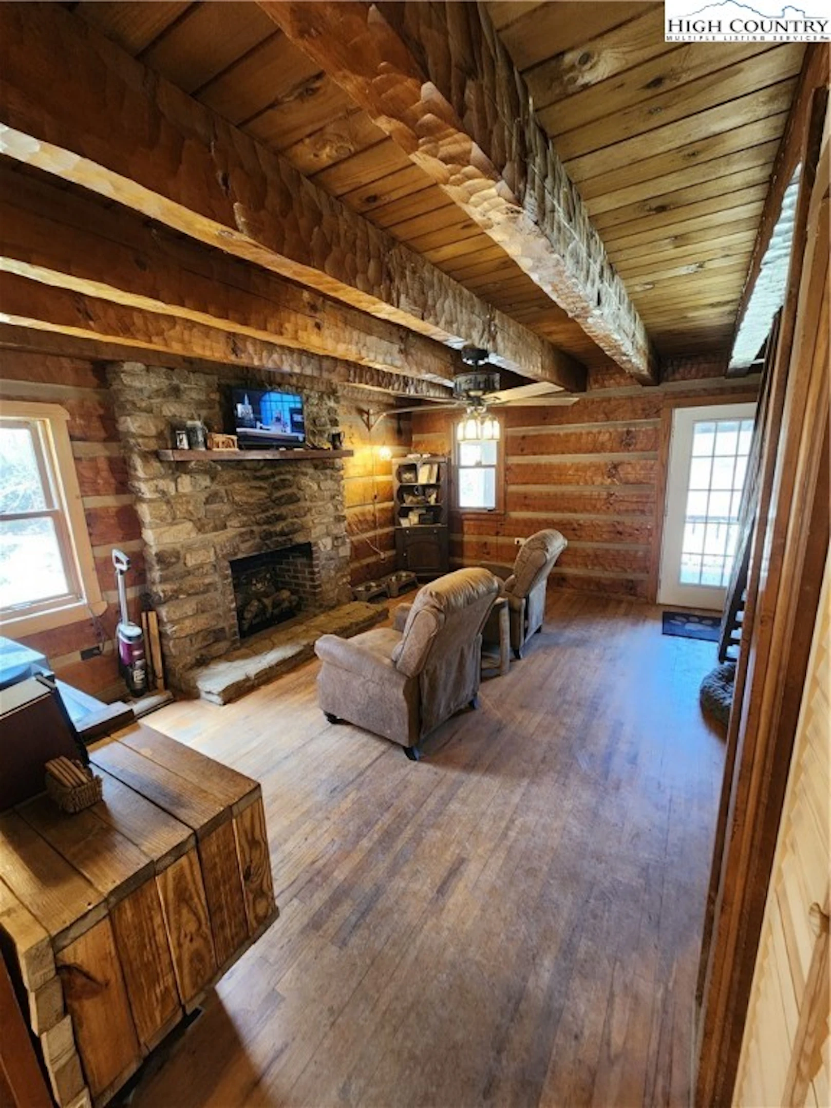 Image number 7 for the current listing