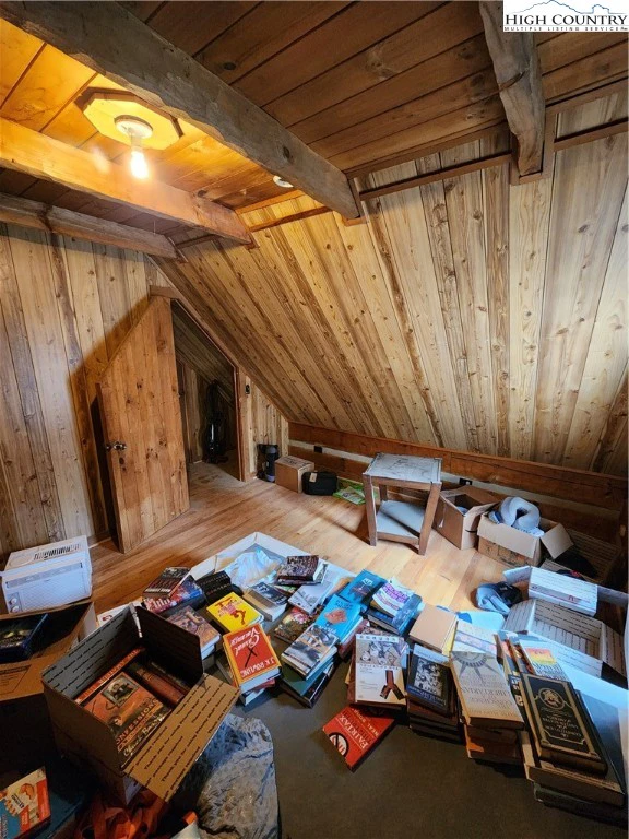 Image number 20 for the current listing