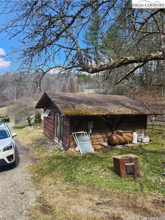 Image number 8 for the current listing