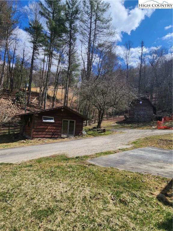 Image number 13 for the current listing