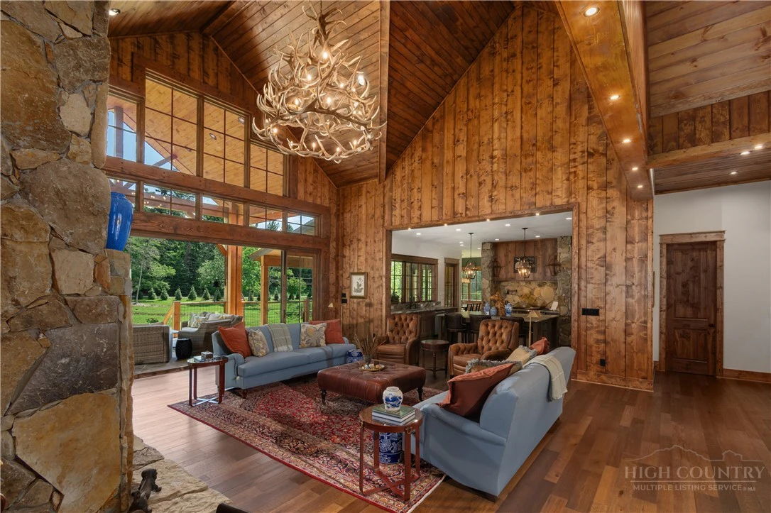 Image number 6 for the current listing