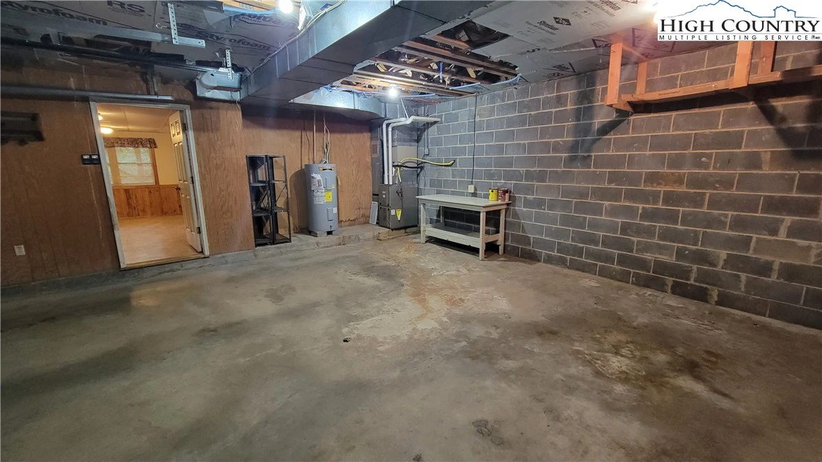 Image number 3 for the current listing