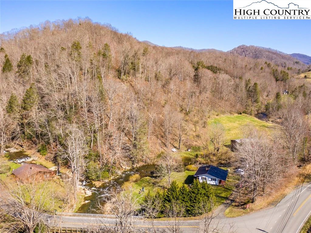 Image number 2 for the current listing