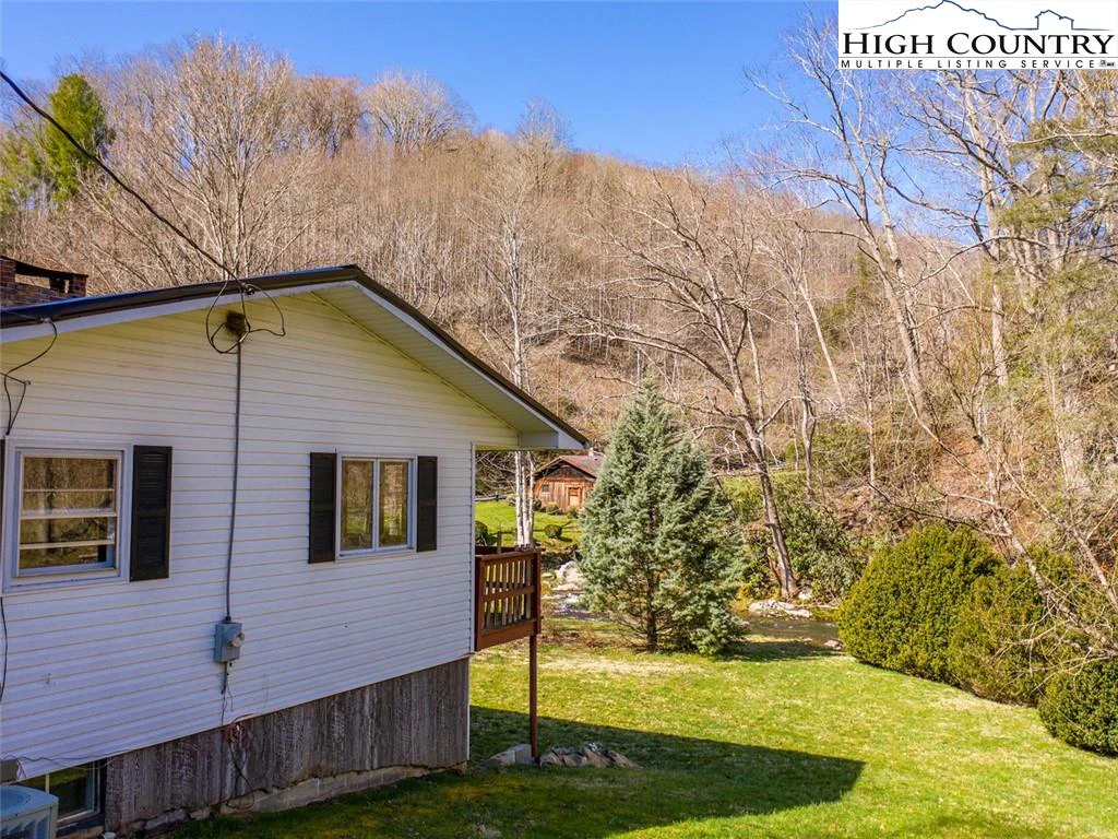 Image number 20 for the current listing