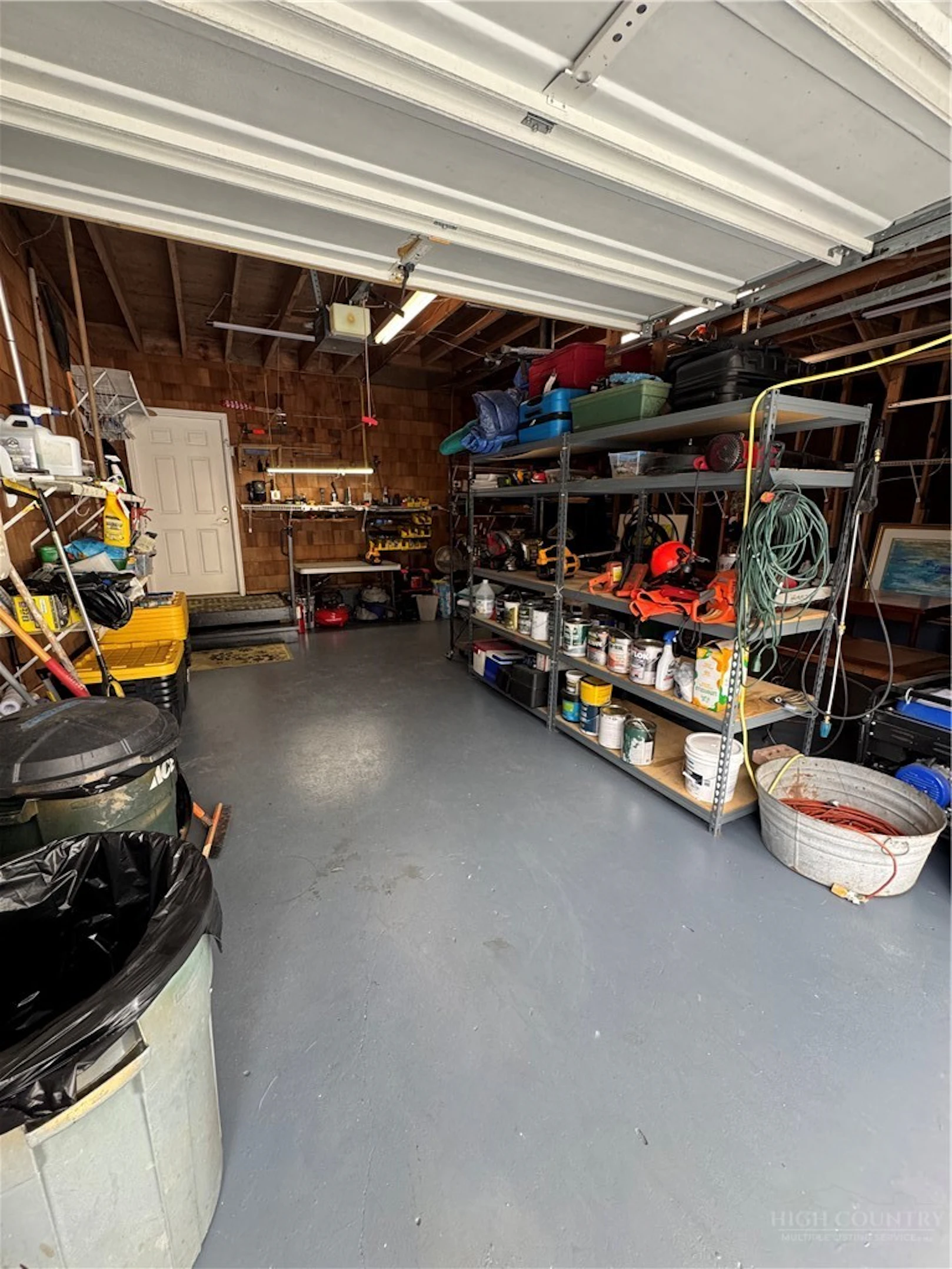 Image number 17 for the current listing