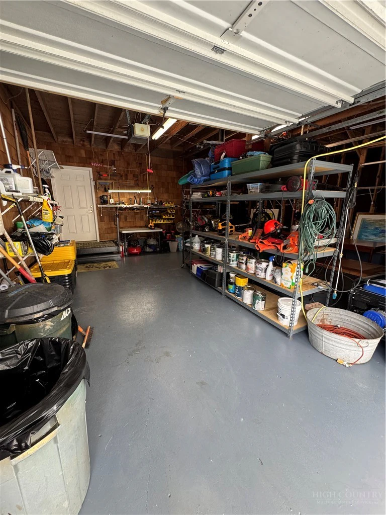 Image number 17 for the current listing