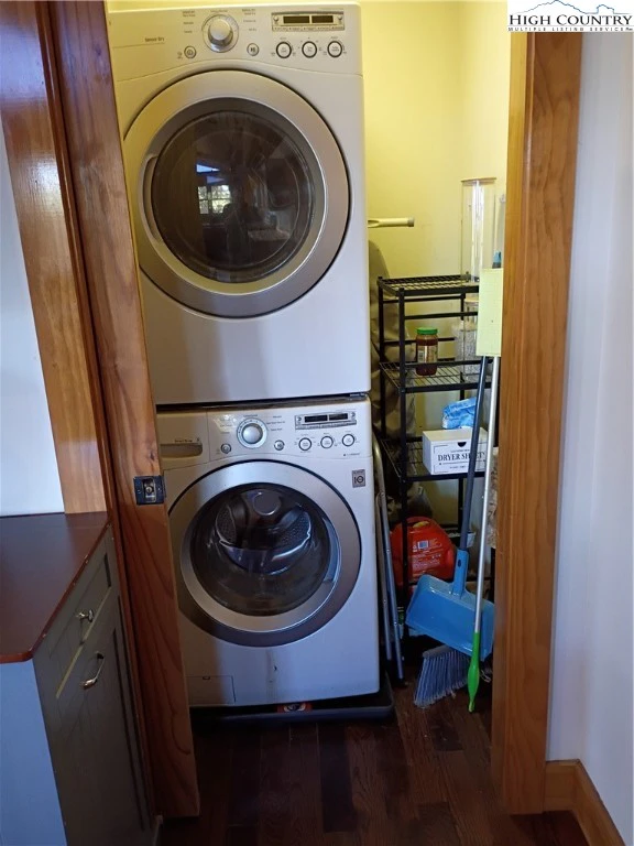 Image number 10 for the current listing