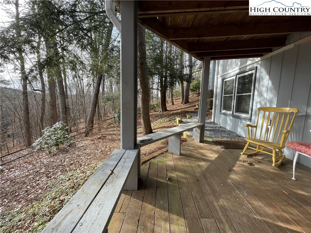Image number 15 for the current listing