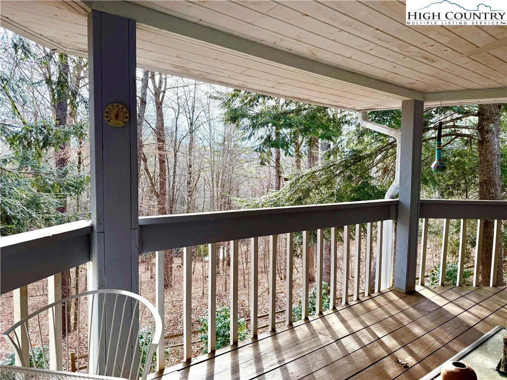 Image number 7 for the current listing