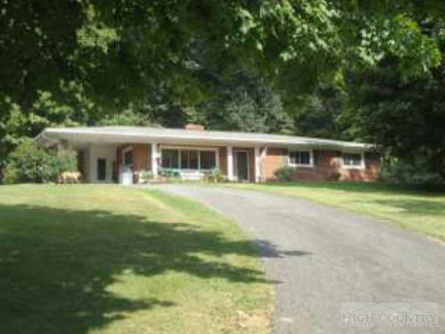 Image number 1 for the current listing
