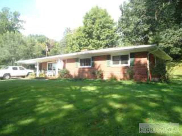 Image number 3 for the current listing