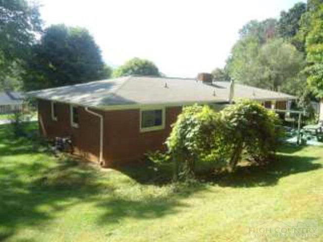 Image number 9 for the current listing