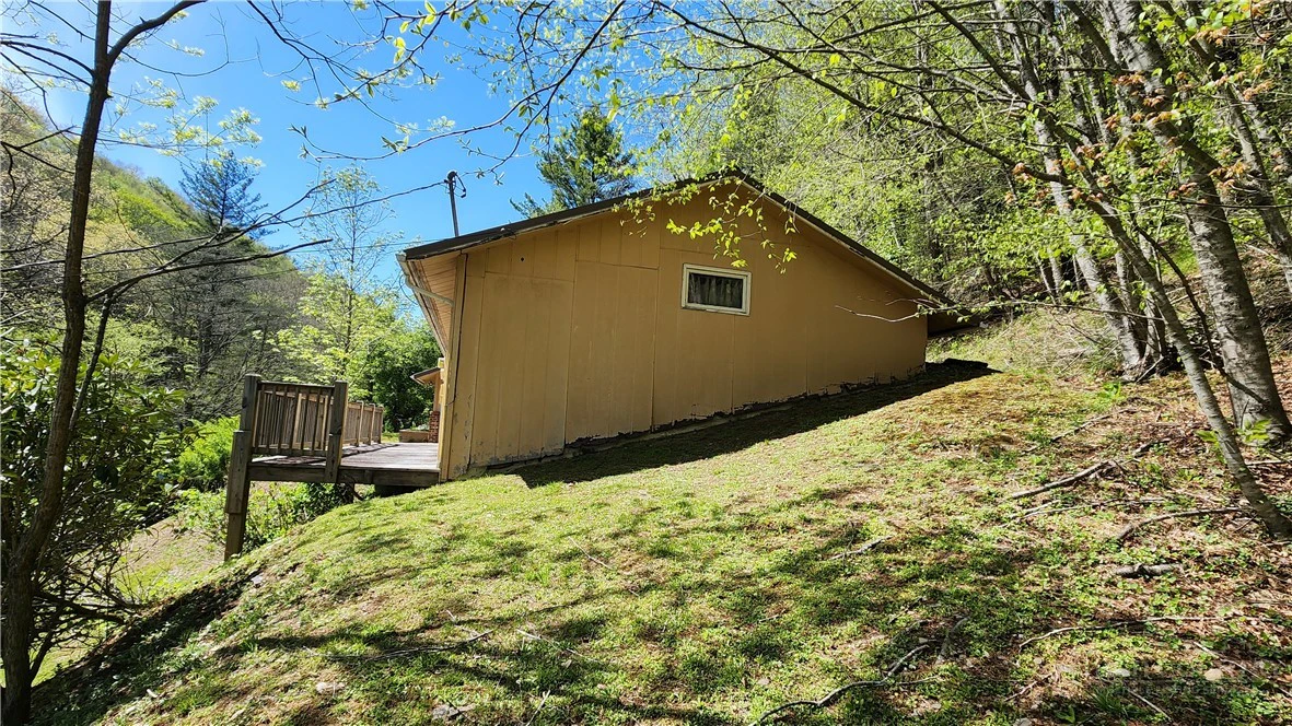 Image number 20 for the current listing