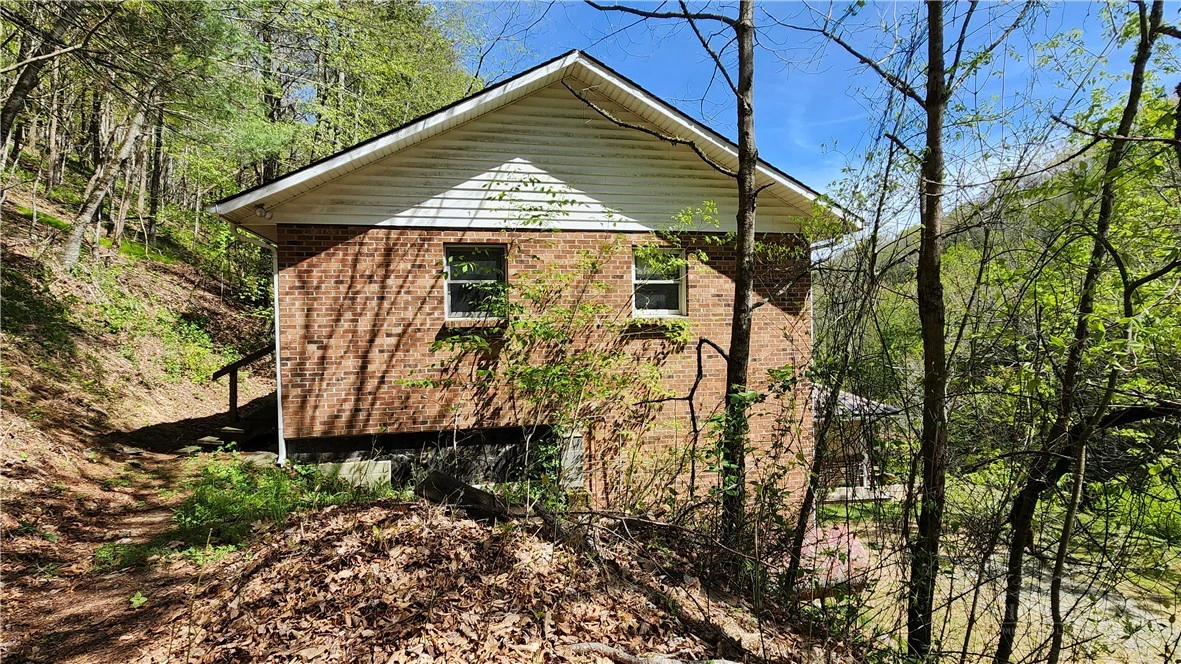 Image number 10 for the current listing