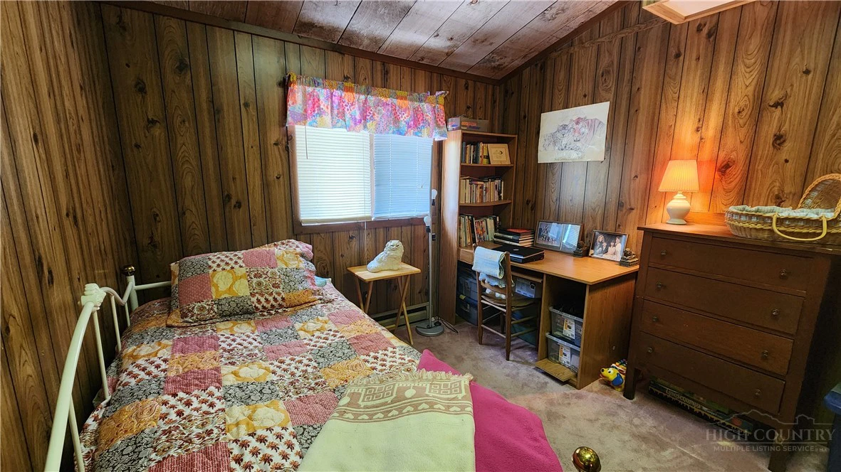 Image number 13 for the current listing