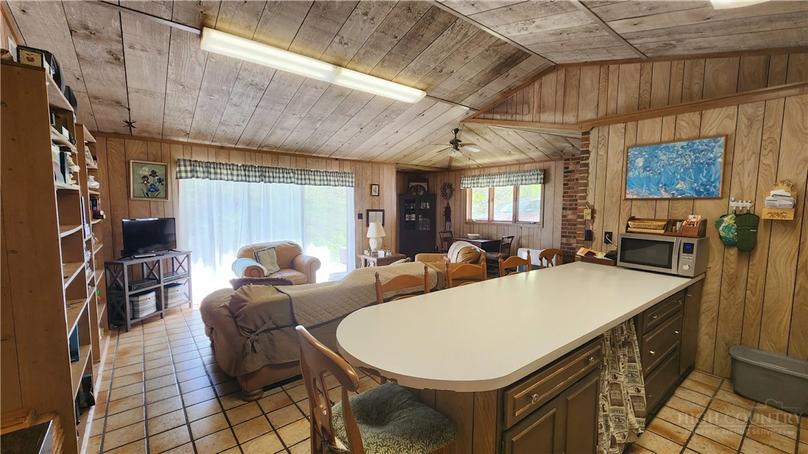 Image number 16 for the current listing