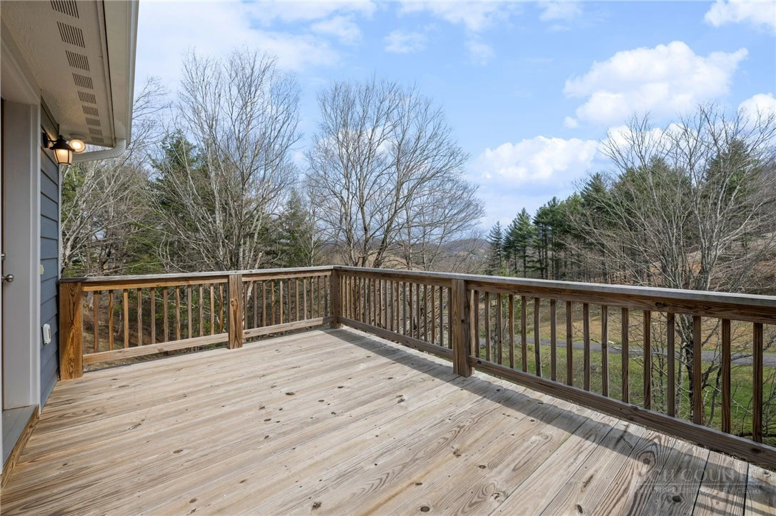 Image number 8 for the current listing
