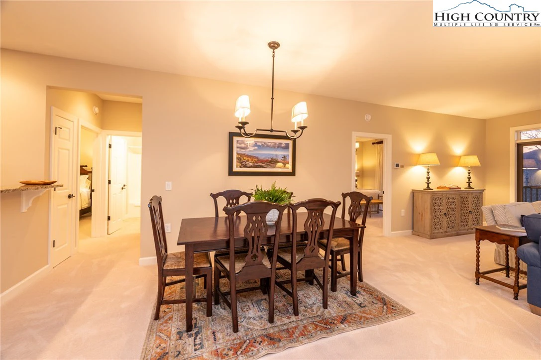 Image number 3 for the current listing
