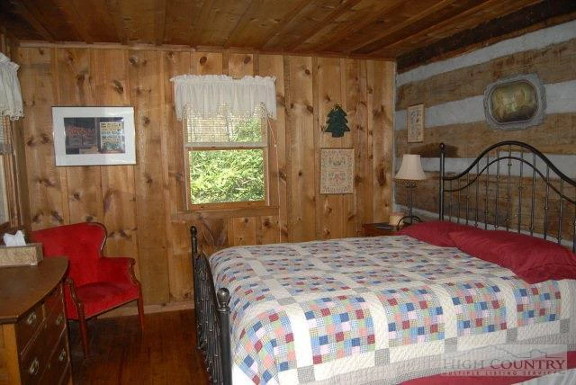 Image number 7 for the current listing