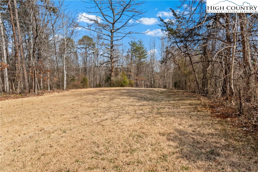 Image number 19 for the current listing