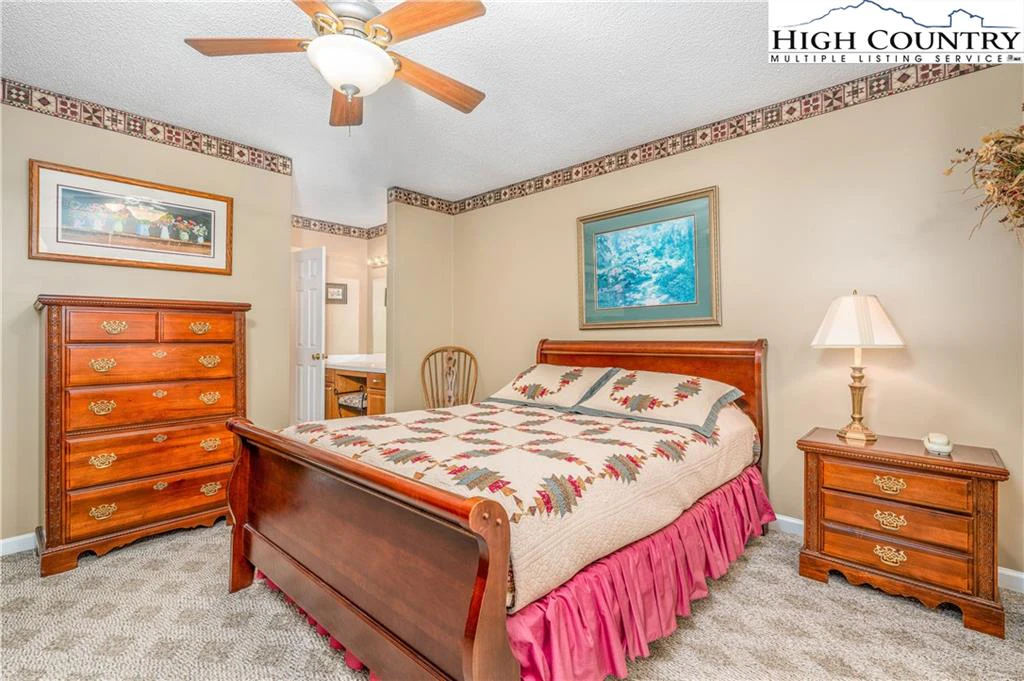 Image number 12 for the current listing