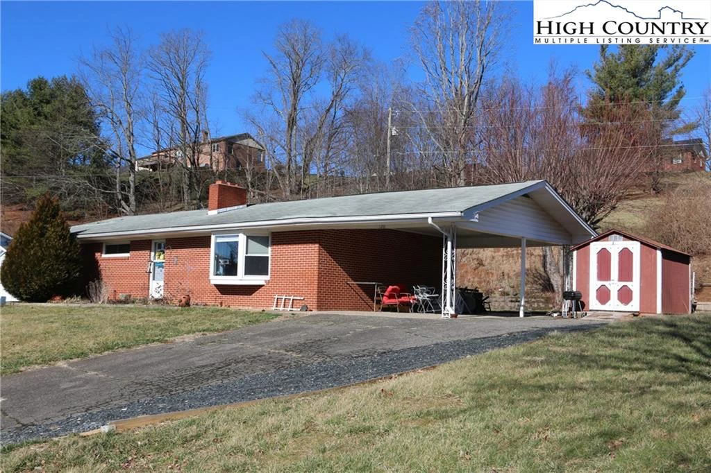 Image number 17 for the current listing