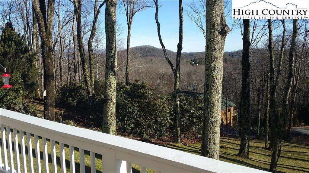 Image number 29 for the current listing