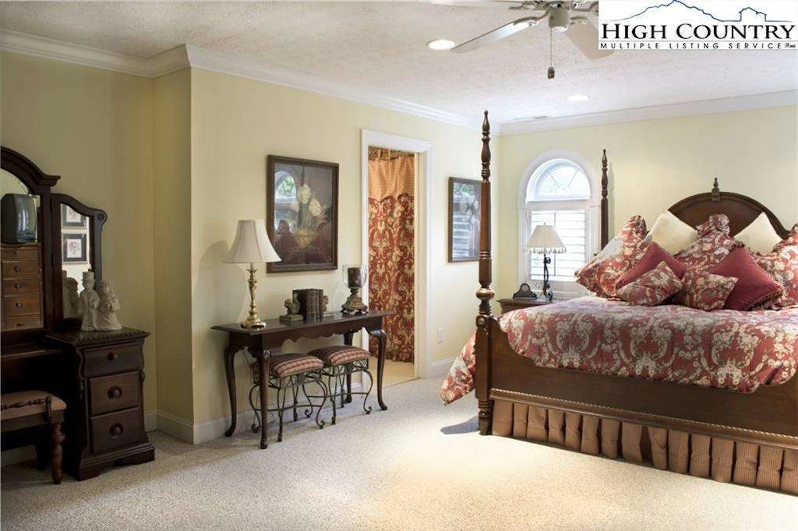 Image number 21 for the current listing