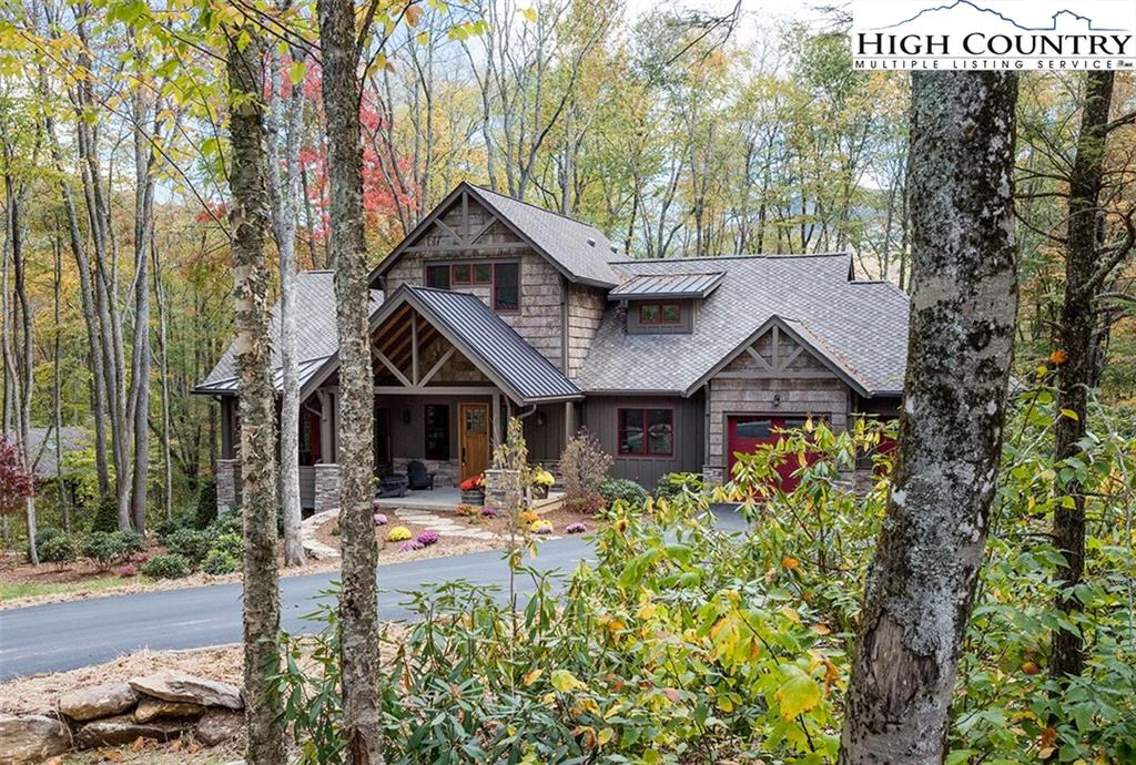 Image number 1 for the current listing