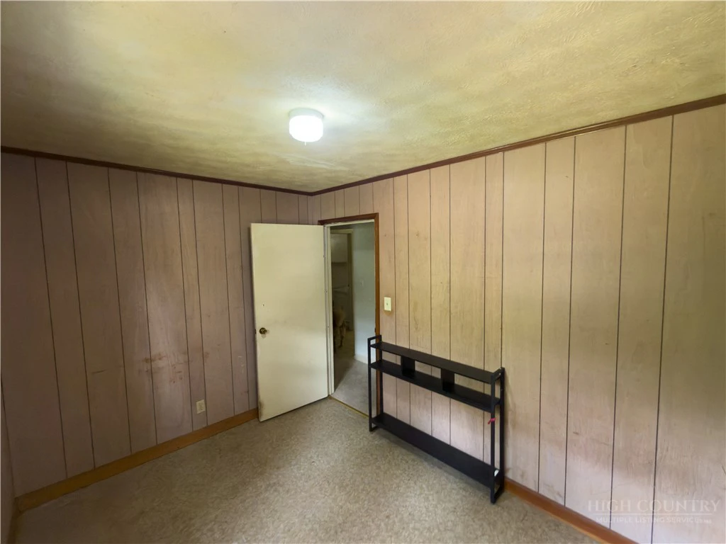 Image number 6 for the current listing