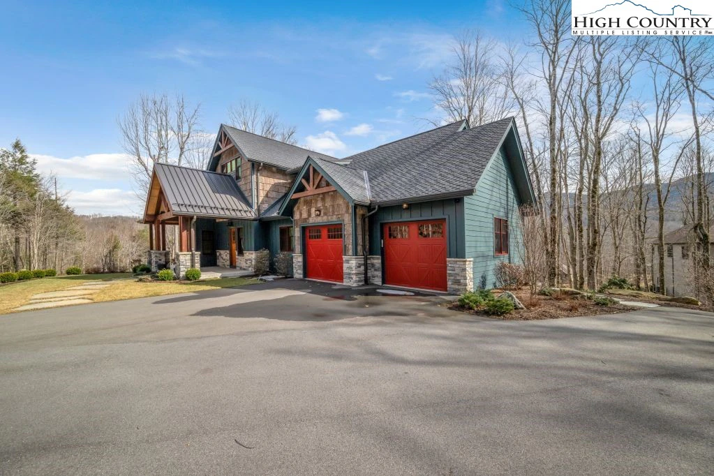 Image number 18 for the current listing