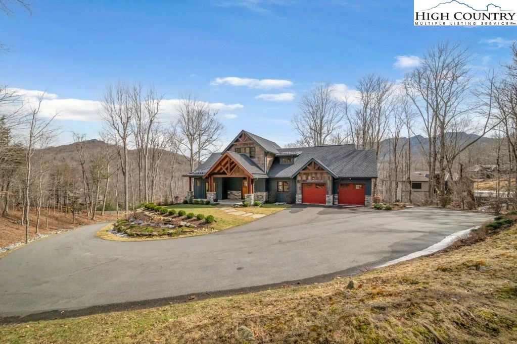 Image number 19 for the current listing