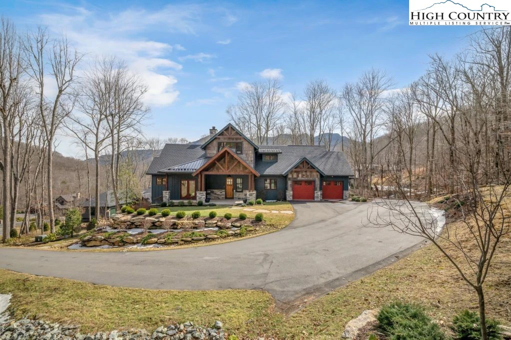 Image number 21 for the current listing