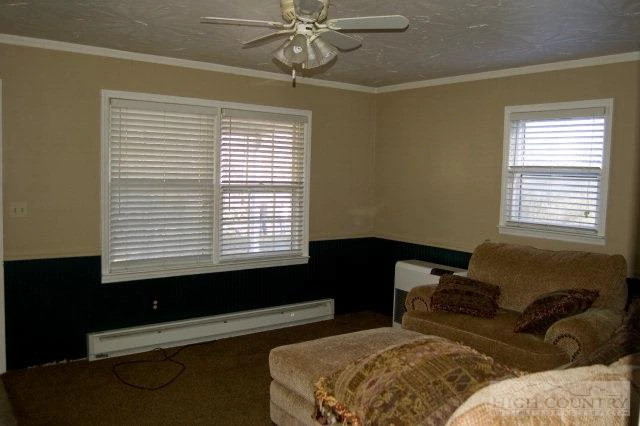 Image number 10 for the current listing