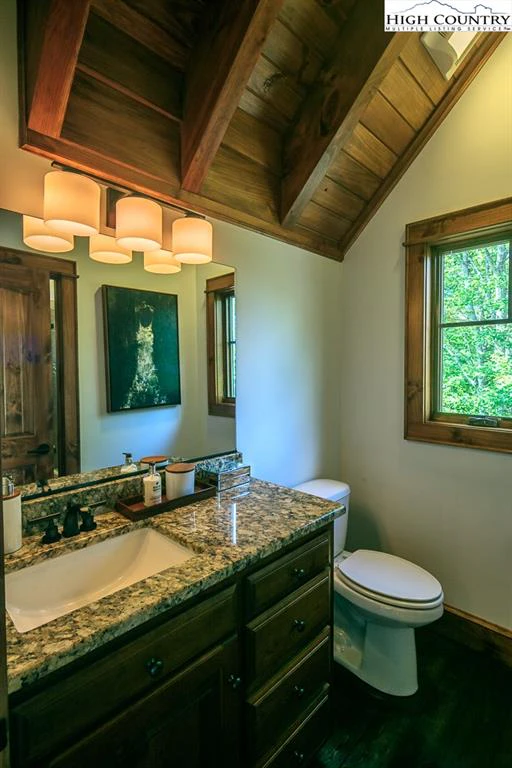 Image number 2 for the current listing