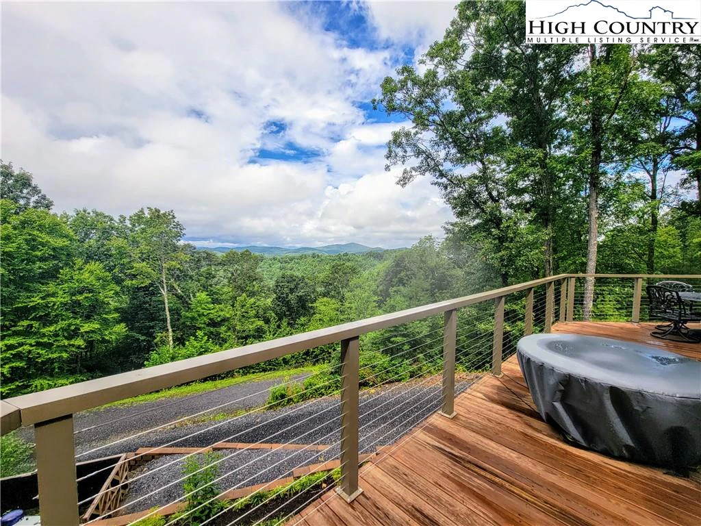 Image number 5 for the current listing