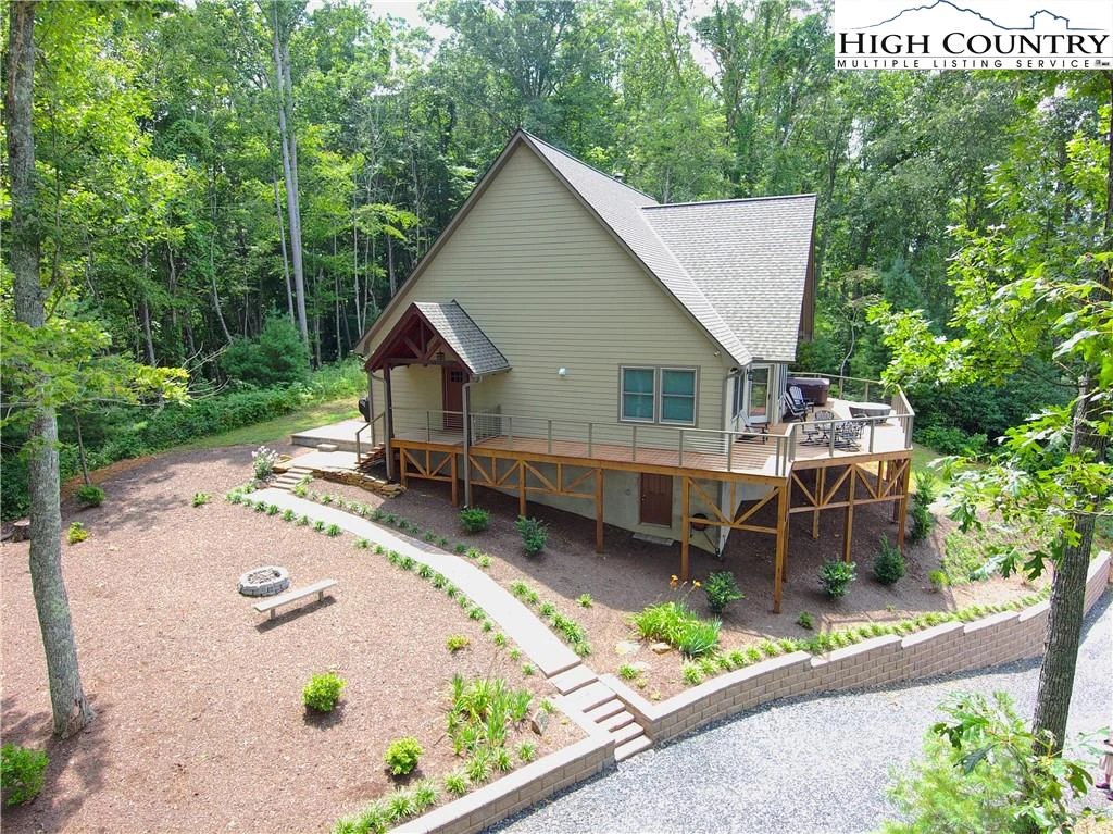 Image number 9 for the current listing