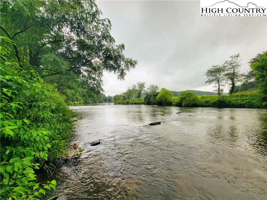 Image number 16 for the current listing
